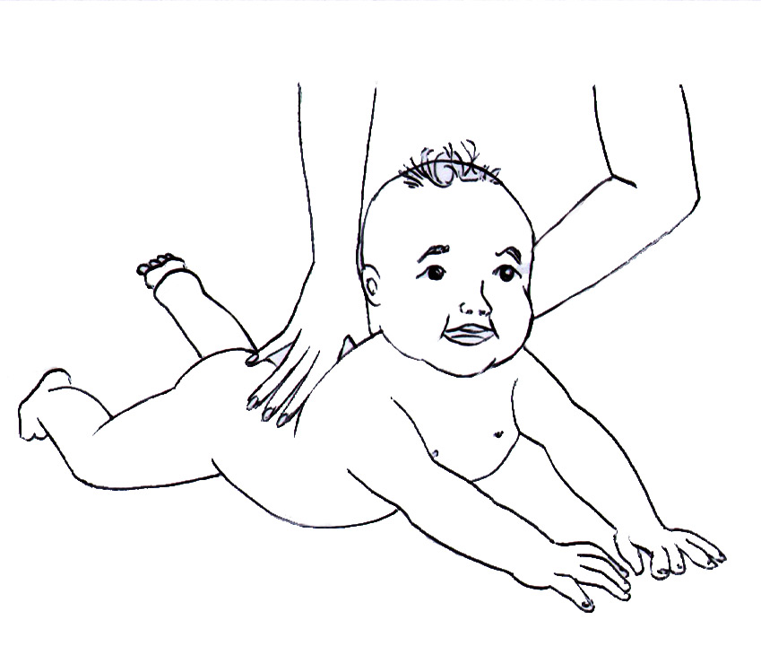 Procurez un massage doux à votre bébé à l'aide d'une huile de massage pour préserver la peau sensible de bébé et la protéger des agressions extérieures