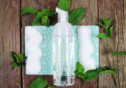 Recette Mousse nettoyante visage peau nette