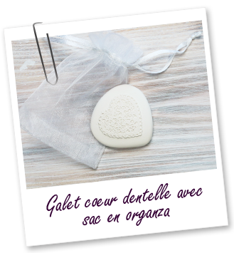 Galet coeur en dentelle Aroma-Zone Galet coeur en dentelle Aroma-Zone