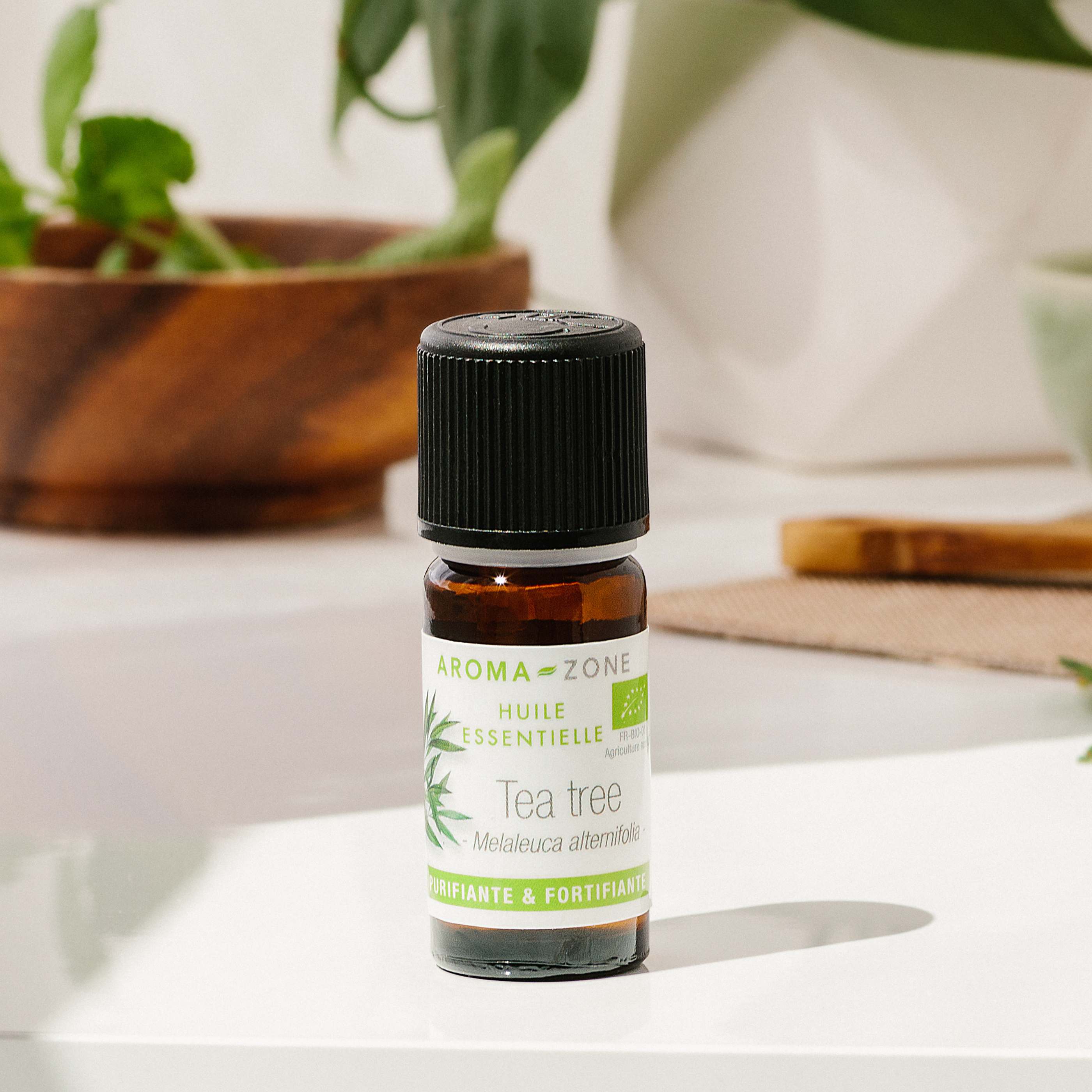 Huile essentielle Tea Tree (Arbre à Thé) BIO Aroma-Zone Huile essentielle Tea Tree (Arbre à Thé) BIO Aroma-Zone